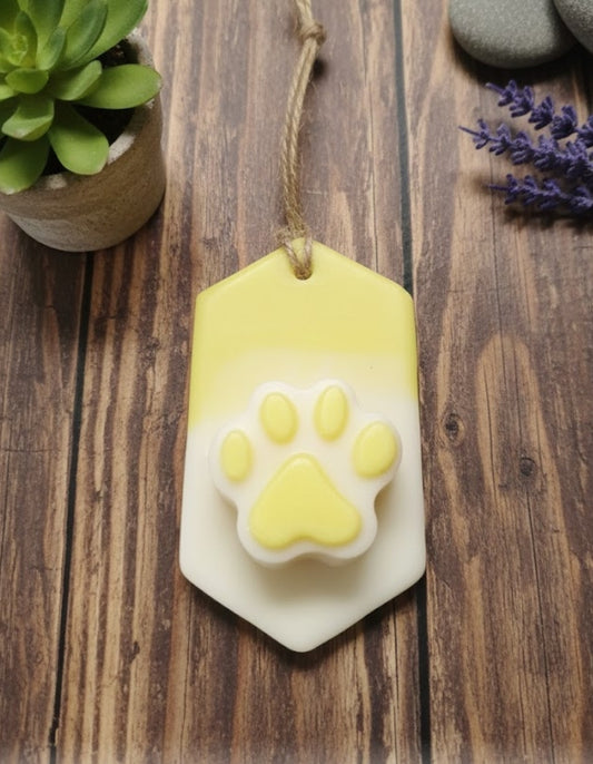 Suspension parfumée vanille des îles ( un don de 1 euro sera reversé a l' association un poil d espoir)