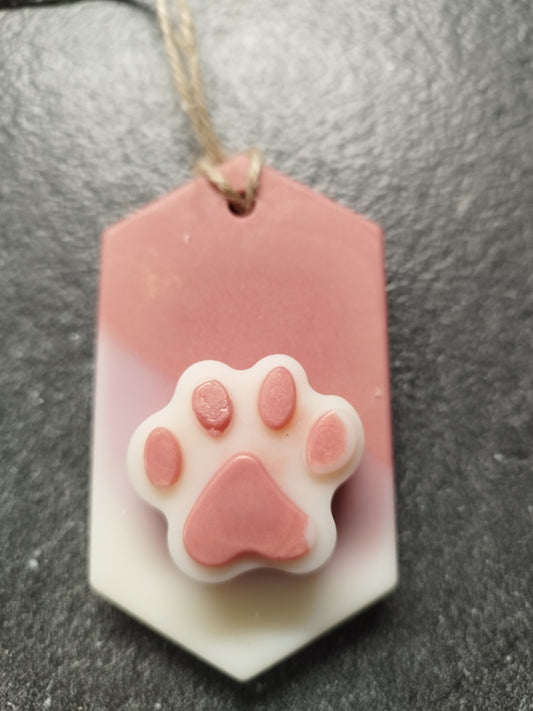 Suspension  patoune parfumée  jardin floral ( un don de 1 euro sera reversé a l' association un poil d espoir )