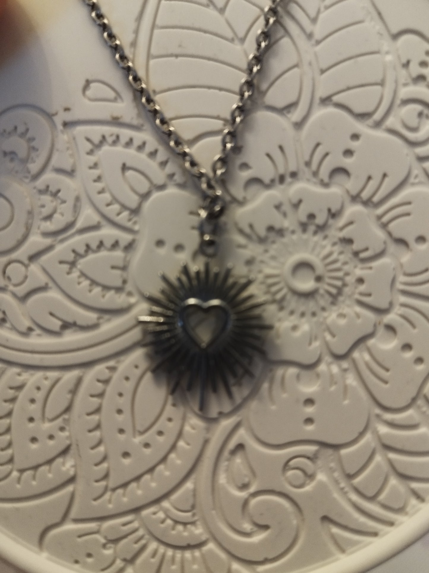 Secret de flamme inspiration  la vie est belle ( collier argenté )